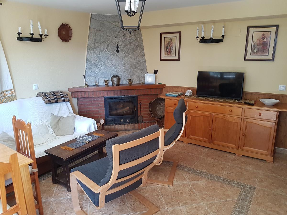 La Vista De Gredos Apartment นาวาร์เรดอนดา เด เกรโดส ภายนอก รูปภาพ
